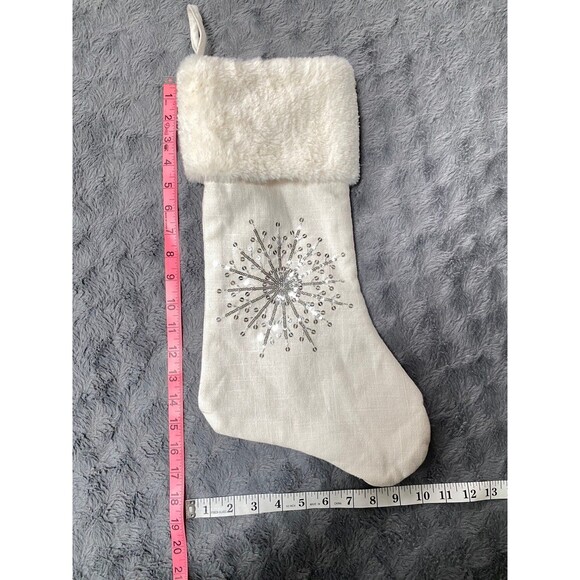Gigi Seasons Christmas Stocking 18" White Fur Linen Silver Sequin Snowflake NWOT - Picture 4 of 12